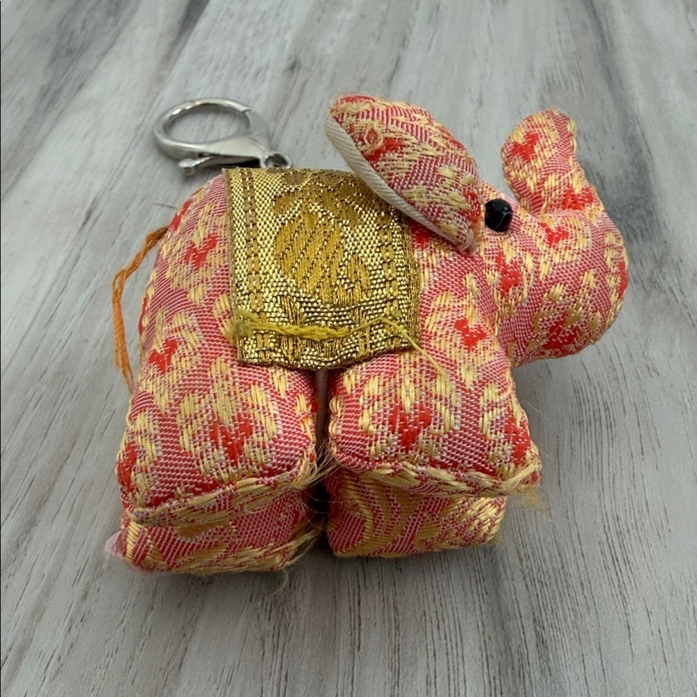 Pink and Gold Elephant Keychain - Picture 3 of 4